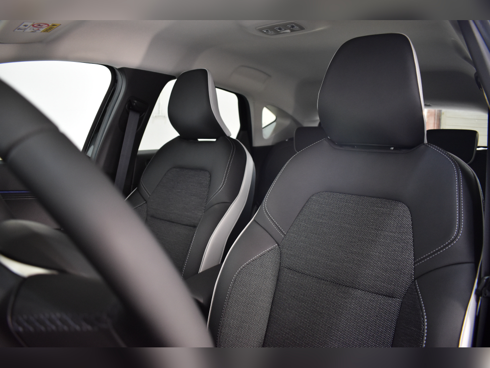 Renault Captur II Techno TCE 90CV foto 9