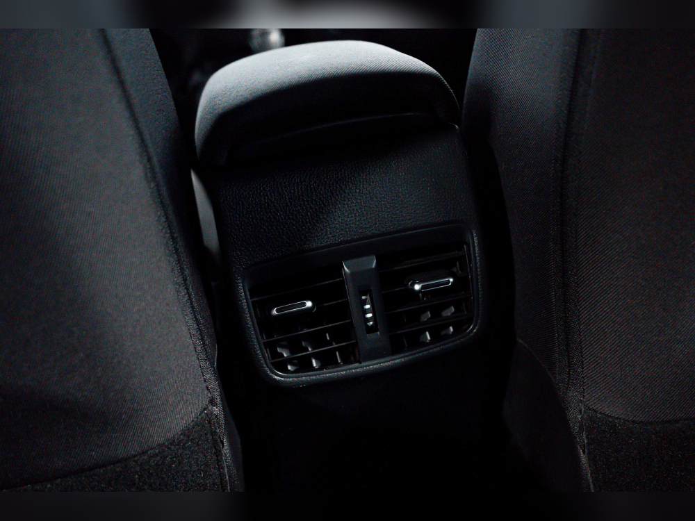 Toyota Corolla TOURING SPORT 1.8 125H ACTIVE TECH E-CVT foto 26