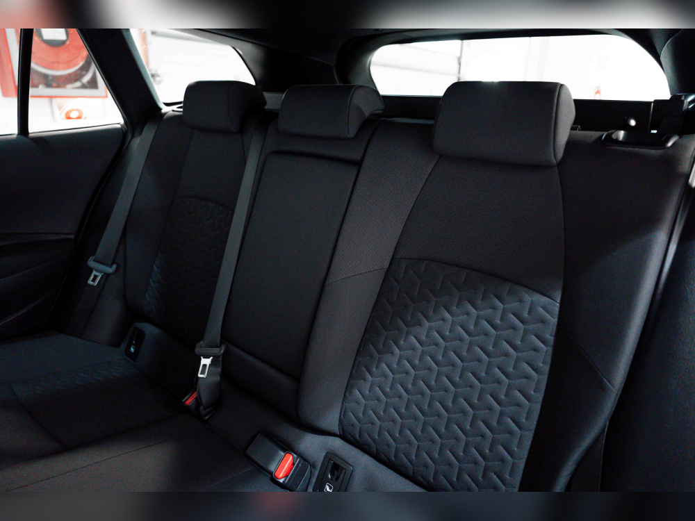 Toyota Corolla TOURING SPORT 1.8 125H ACTIVE TECH E-CVT foto 28