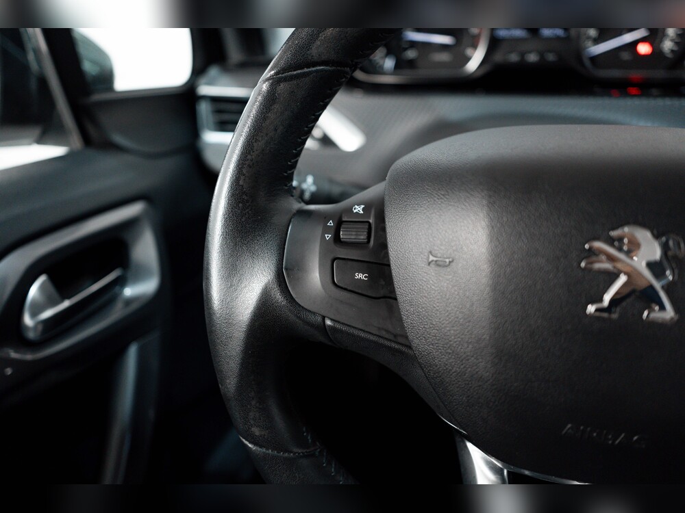 Peugeot 2008 ALLURE 1.6 HDI 120CV 5P foto 10