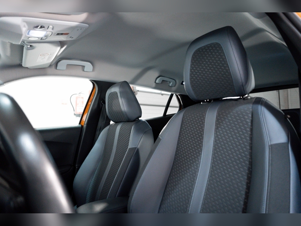 Peugeot 2008 ELÉCTRICO136CV 5P ALLURE foto 9