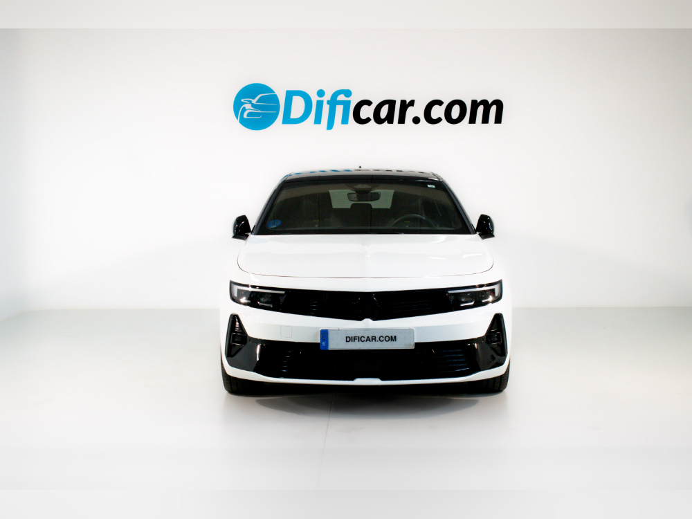 Opel Astra PHEV 1.6T 225CV PLUGIN HYBRID GSE AT foto 3