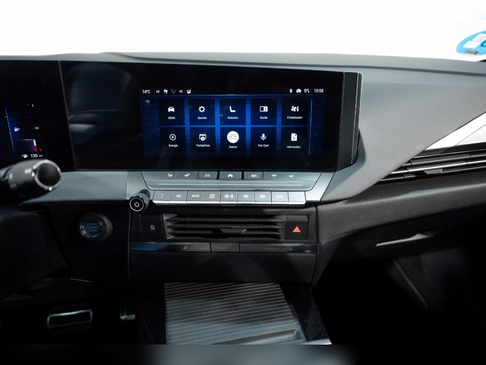 Opel Astra PHEV 1.6T 225CV PLUGIN HYBRID GSE AT foto 18