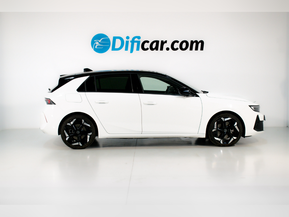 Opel Astra PHEV 1.6T 225CV PLUGIN HYBRID GSE AT foto 5