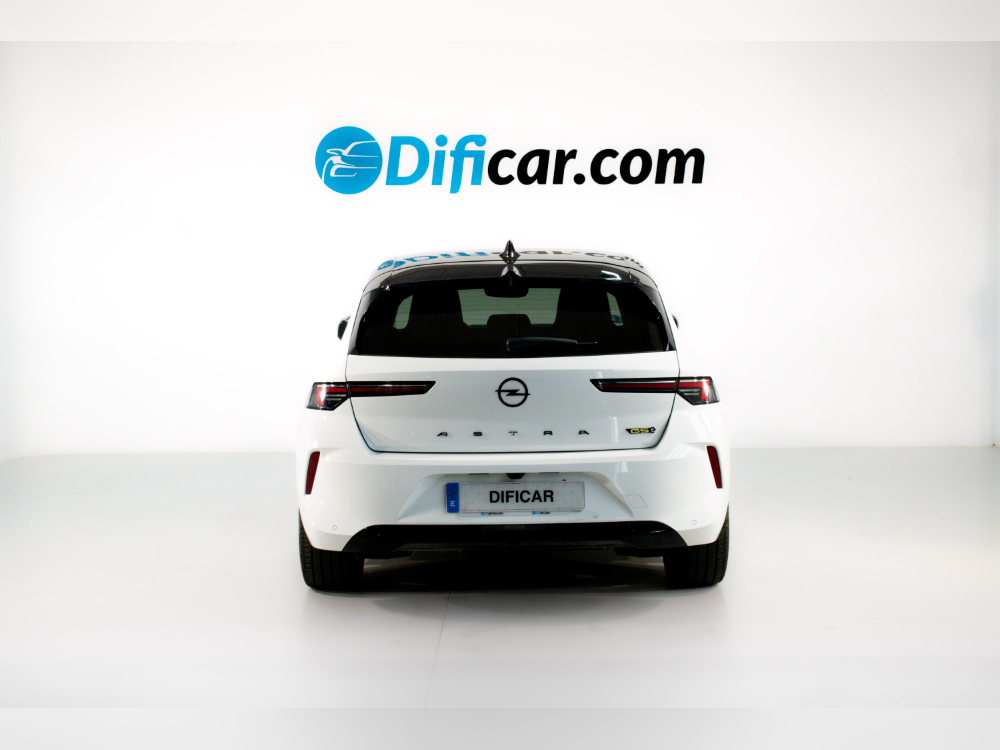 Opel Astra PHEV 1.6T 225CV PLUGIN HYBRID GSE AT foto 6