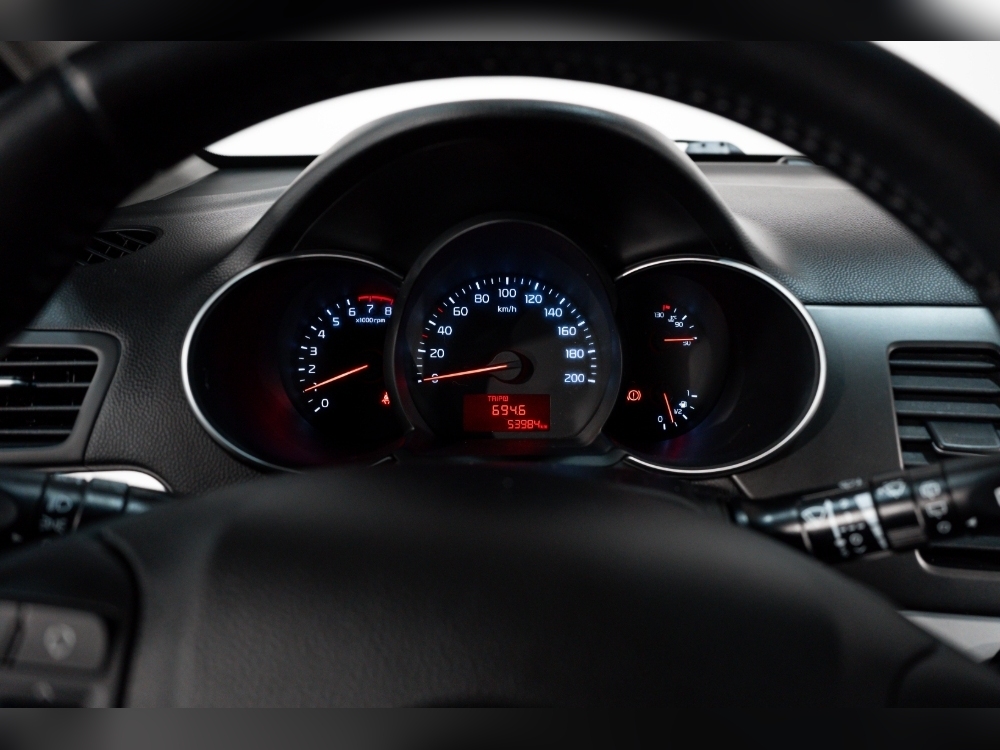 Kia Picanto 1.0 65CV foto 15