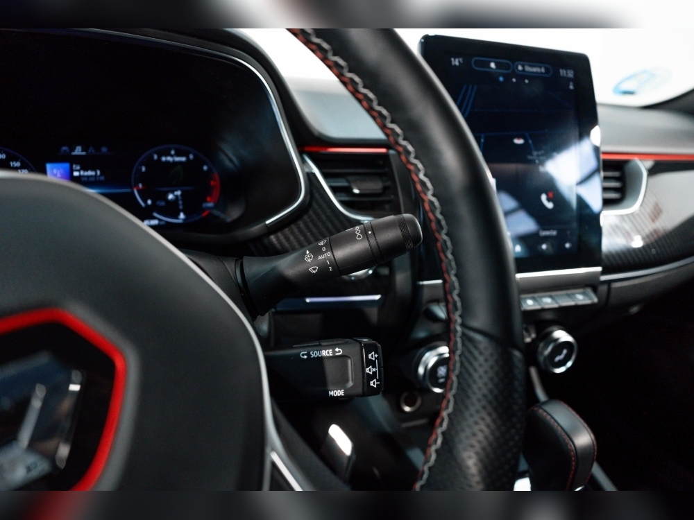 Renault Arkana RS LINE 1.3 TCE 140CV EDC foto 18