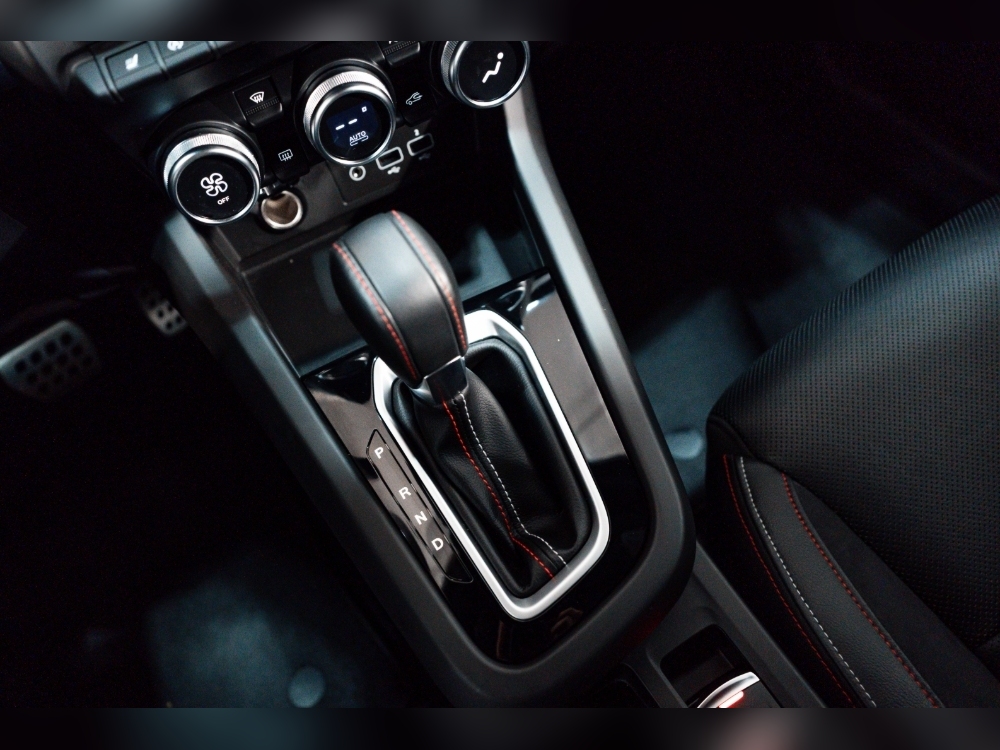 Renault Arkana RS LINE 1.3 TCE 140CV EDC foto 21