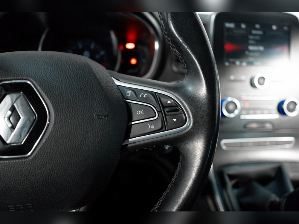 Renault Scenic GRAND SCENIC LIMITED 1.3 140CV 7 PLAZAS foto 17