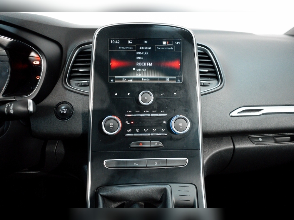 Renault Scenic GRAND SCENIC LIMITED 1.3 140CV 7 PLAZAS foto 20