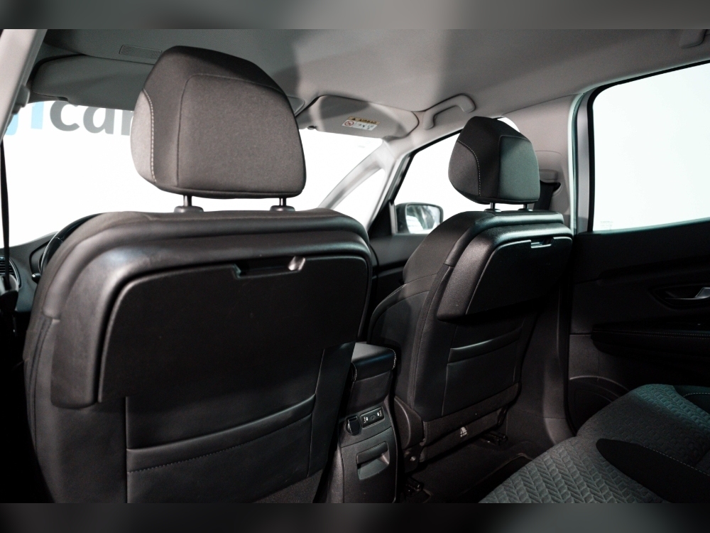 Renault Scenic GRAND SCENIC LIMITED 1.3 140CV 7 PLAZAS foto 28