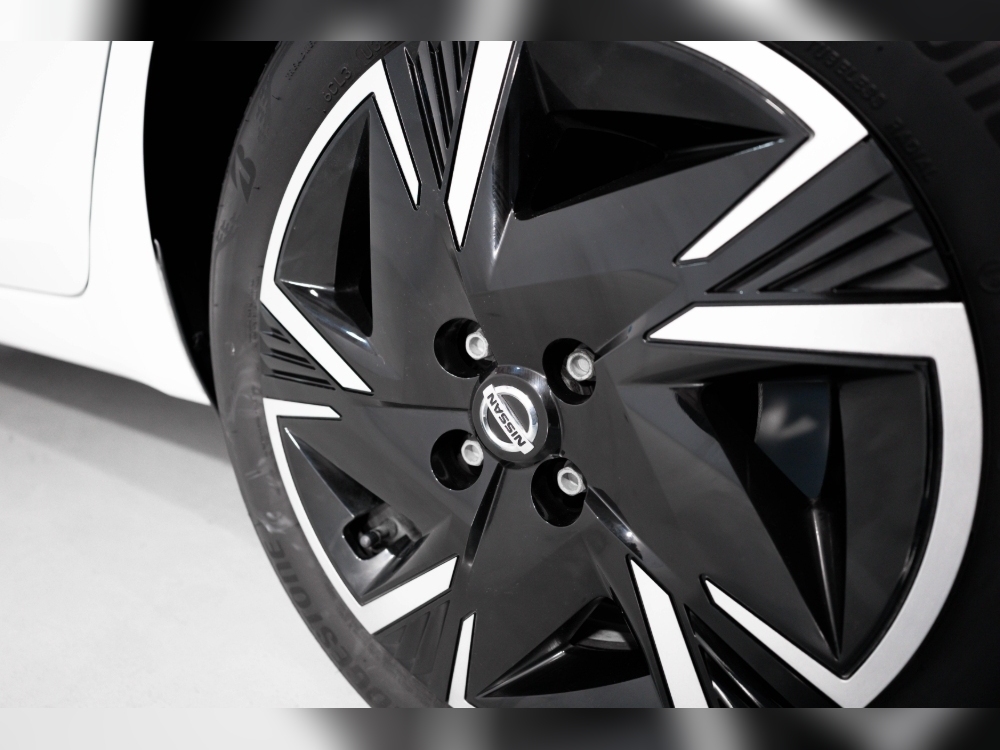 Nissan Micra MICRA 1.0 93CV 5P ACCENTA foto 30