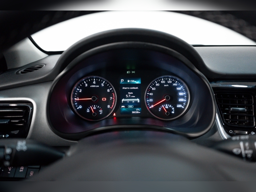 Kia Stonic STONIC 1.0 HÍBRIDO 120CV 5P AUTOMÁTICO foto 16