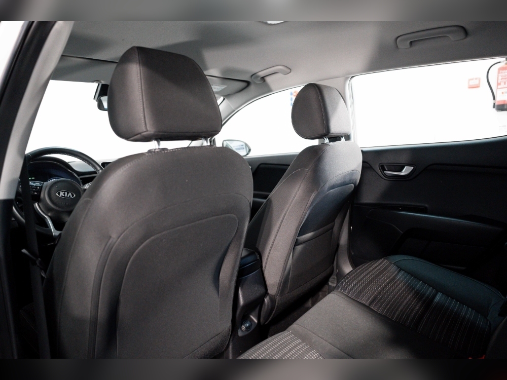 Kia Stonic STONIC 1.0 HÍBRIDO 120CV 5P AUTOMÁTICO foto 26