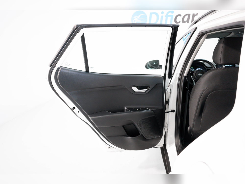 Kia Stonic STONIC 1.0 HÍBRIDO 120CV 5P AUTOMÁTICO foto 28