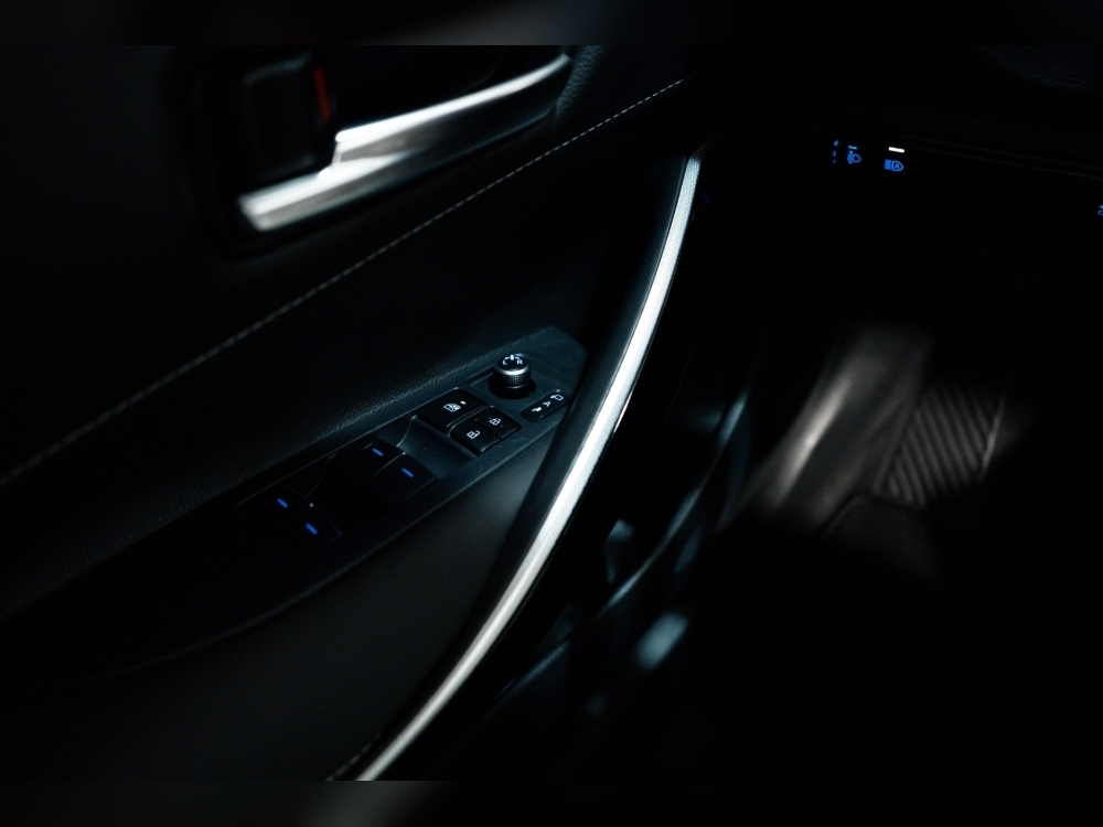 Toyota Corolla COROLLA 2.0 180H STYLE ECVT foto 13