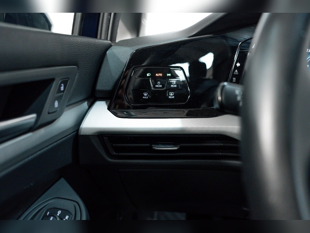 Volkswagen Golf VIII Life foto 16