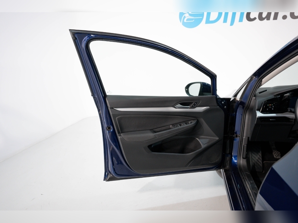 Volkswagen Golf VIII Life foto 18