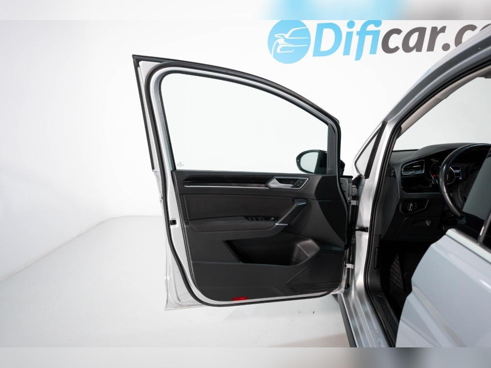 Volkswagen Touran TOURAN 2.0 TDI 150CV DSG R-LINE 7 PLAZAS foto 13