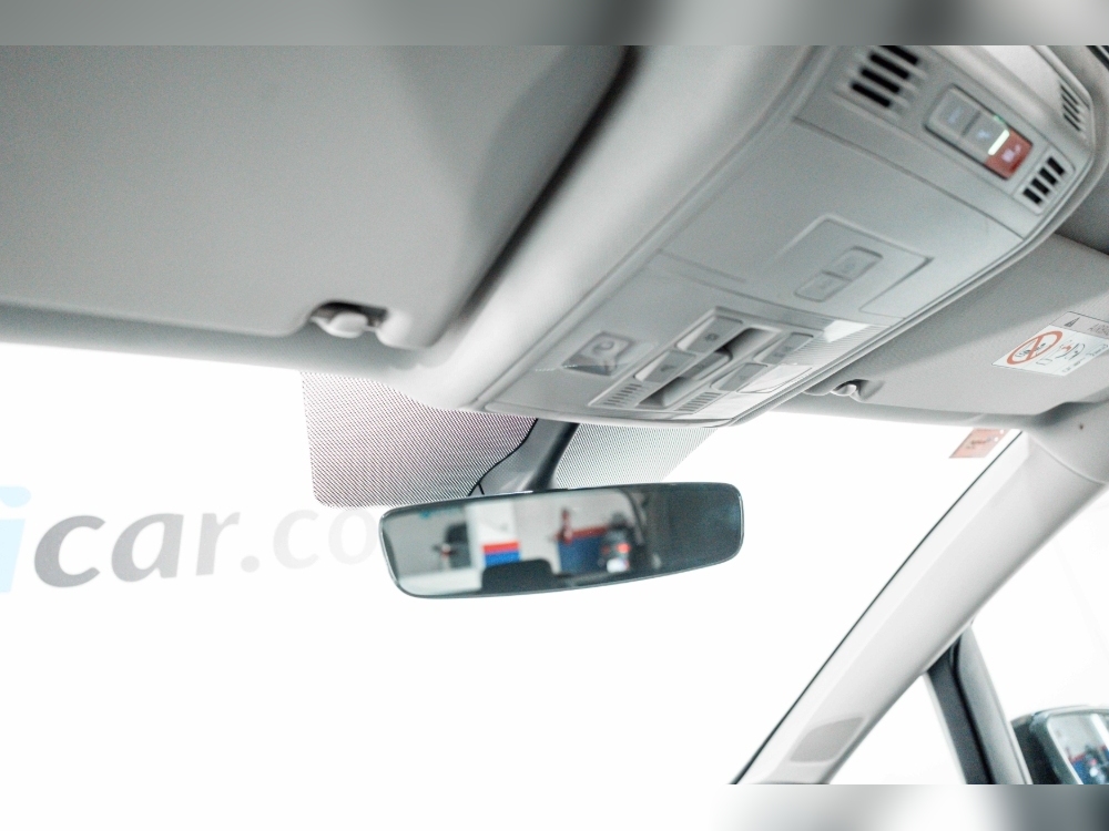 Volkswagen Touran TOURAN 2.0 TDI 150CV DSG R-LINE 7 PLAZAS foto 17