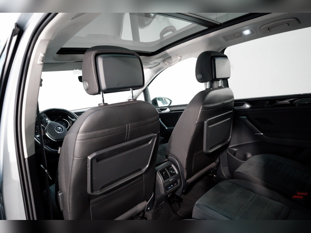 Volkswagen Touran TOURAN 2.0 TDI 150CV DSG R-LINE 7 PLAZAS foto 25