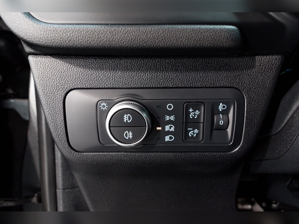 Ford Kuga KUGA ST-LINE 1.5 ECOBLUE 120CV AUTOMATICO foto 12