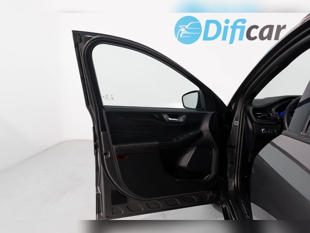 Ford Kuga KUGA ST-LINE 1.5 ECOBLUE 120CV AUTOMATICO foto 13