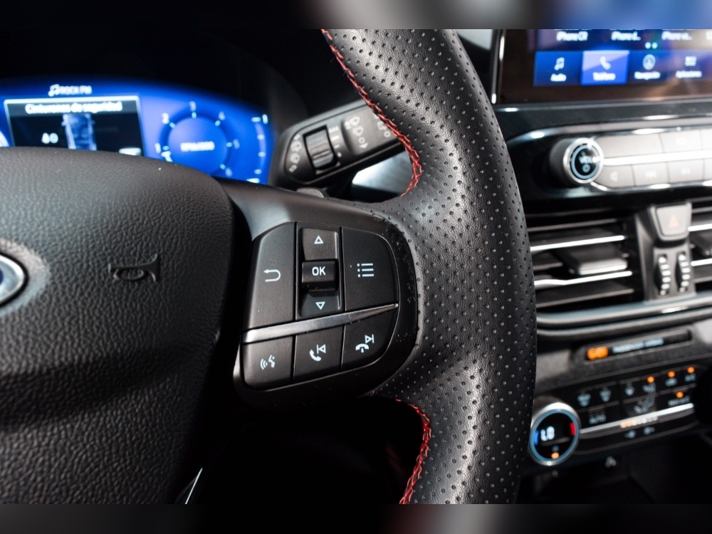 Ford Kuga KUGA ST-LINE 1.5 ECOBLUE 120CV AUTOMATICO foto 15