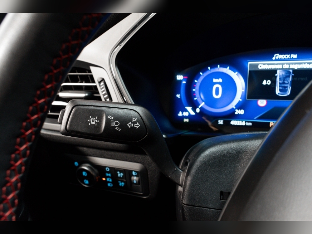 Ford Kuga KUGA ST-LINE 1.5 ECOBLUE 120CV AUTOMATICO foto 11