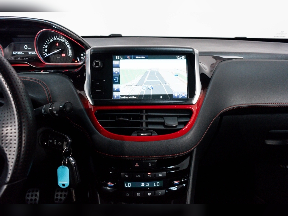 Peugeot 208 208 GTI 200CV 5P foto 18