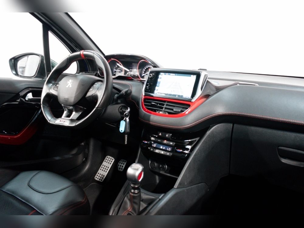 Peugeot 208 208 GTI 200CV 5P foto 21