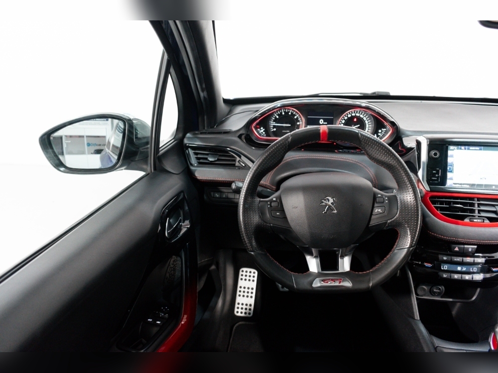 Peugeot 208 208 GTI 200CV 5P foto 22