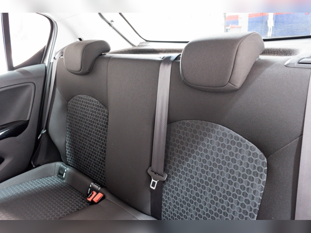 Opel Corsa CORSA 1.4 EXPRESSION 75CV foto 26