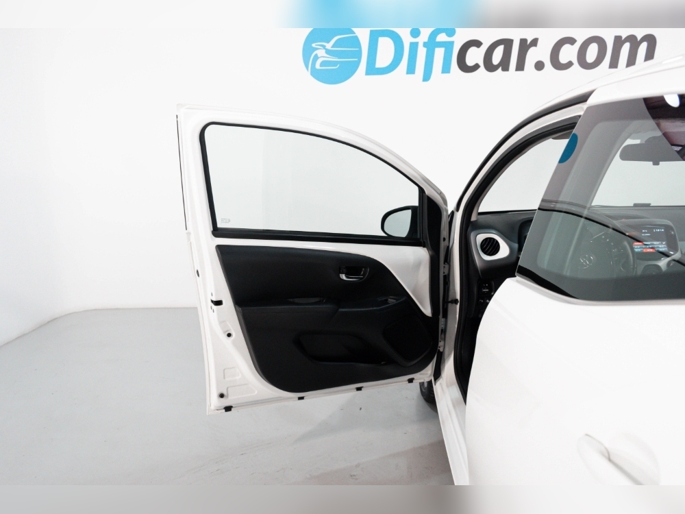 Toyota Aygo AYGO 1.0 72CV  5P XPLAY foto 14