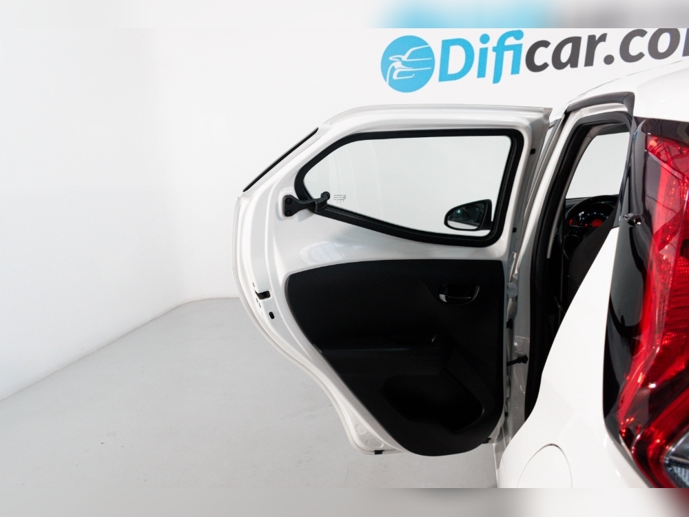 Toyota Aygo AYGO 1.0 72CV  5P XPLAY foto 28