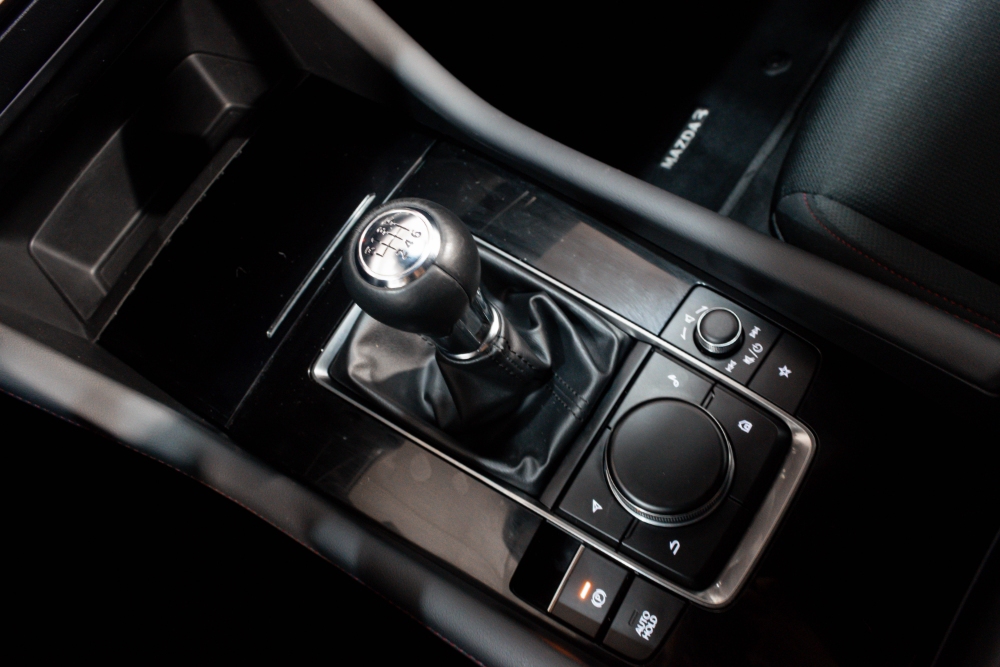 Mazda 3 MAZDA3 2.0 ESKYACTIVG HOMURA foto 17