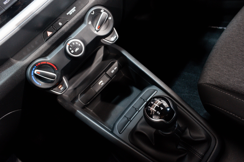 Kia STONIC STONIC 1.2 DPI 84CV CONCEPT foto 19