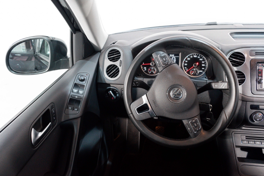 VOLKSWAGEN TIGUAN TIGUAN 2.0 TDI 110CV 5P foto 22