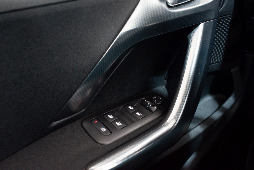 Peugeot 2008 2008  1.5 HDI 100CV ALLURE foto 13