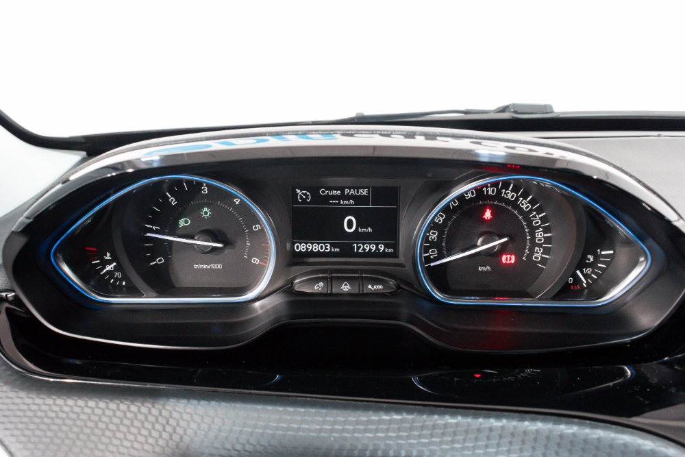 Peugeot 2008 2008  1.5 HDI 100CV ALLURE foto 15