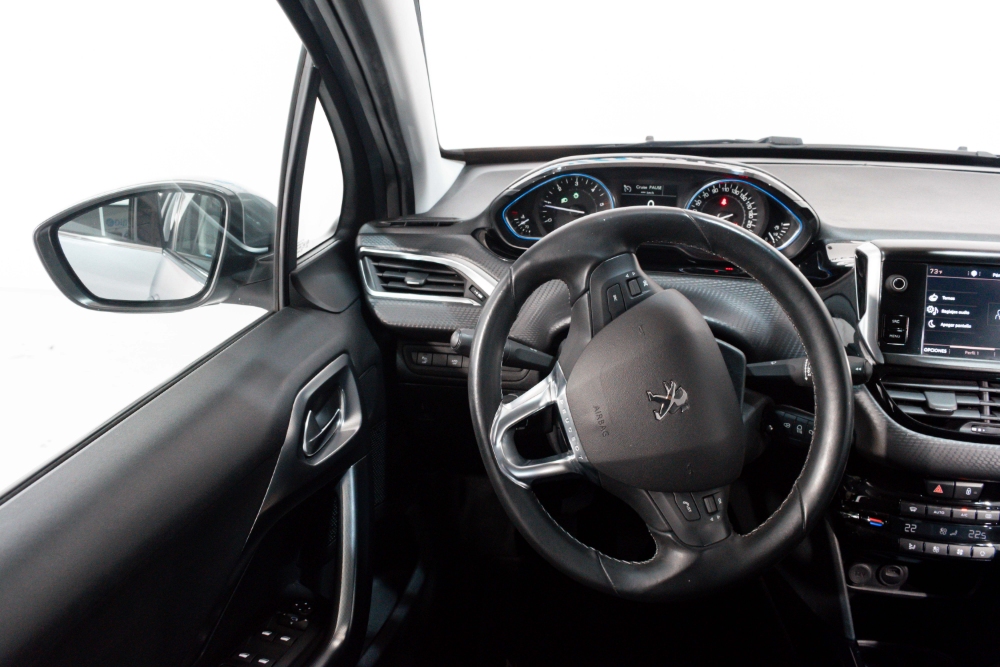 Peugeot 2008 2008  1.5 HDI 100CV ALLURE foto 24