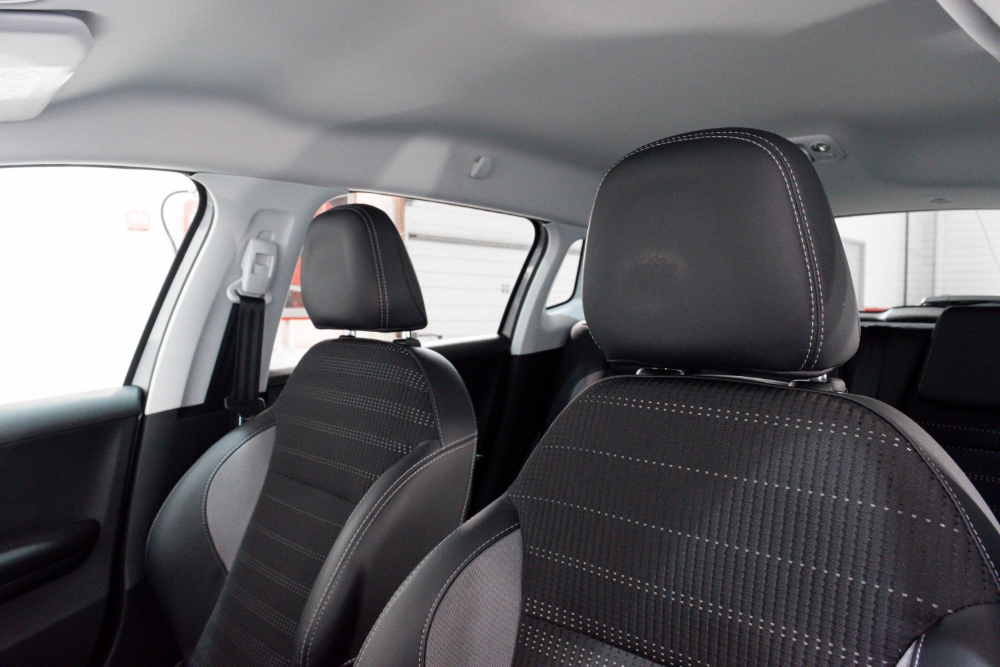 Peugeot 2008 2008  1.5 HDI 100CV ALLURE foto 9